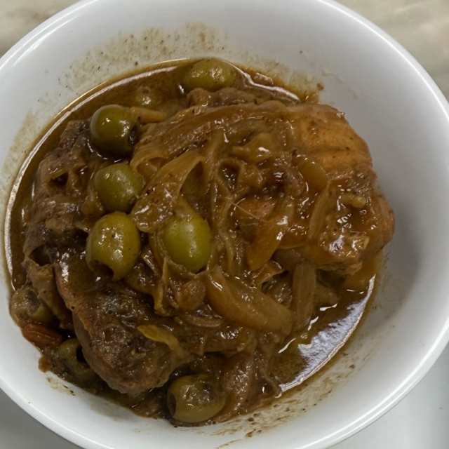 Chicken Yassa Combo.
